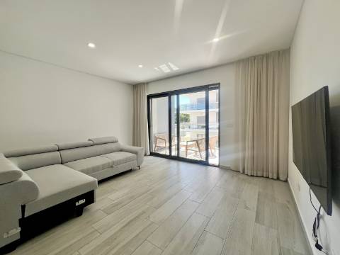 Apartamento T2 - Quarteira