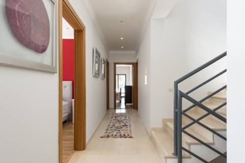 Moradia T4 com piscina - Boliqueime