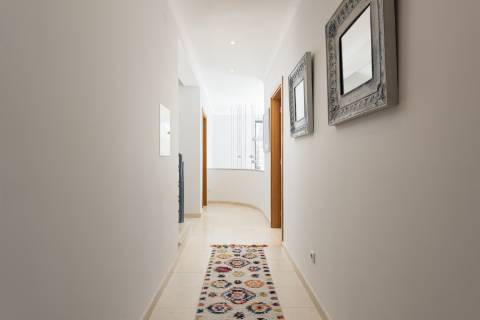 Moradia T4 com piscina - Boliqueime