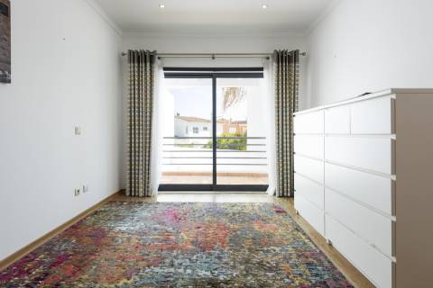 Moradia T4 com piscina - Boliqueime