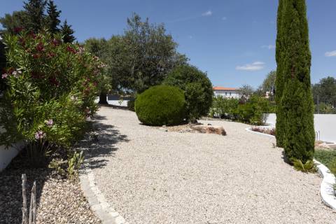 Moradia T4 com piscina - Boliqueime