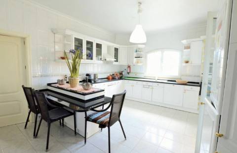 Moradia convertida em Hostel, Albufeira - Conforto e Tranquilidade no Coração do Algarve