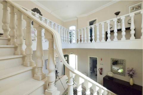 Moradia convertida em Hostel, Albufeira - Conforto e Tranquilidade no Coração do Algarve