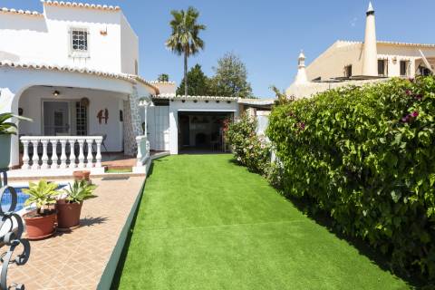 Moradia com vista mar na prestigiada zona das Sesmarias, Carvoeiro