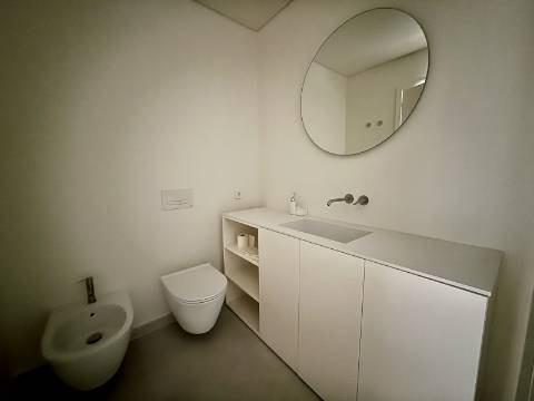 Excelente Apartamento T1 para Arrendamento com Vista Mar em Quarteira