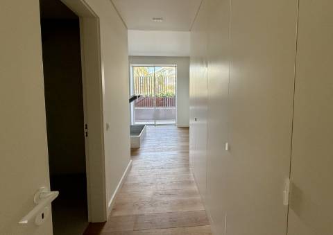 Excelente Apartamento T1 para Arrendamento com Vista Mar em Quarteira