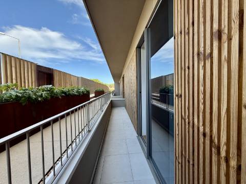 Excelente Apartamento T1 para Arrendamento com Vista Mar em Quarteira