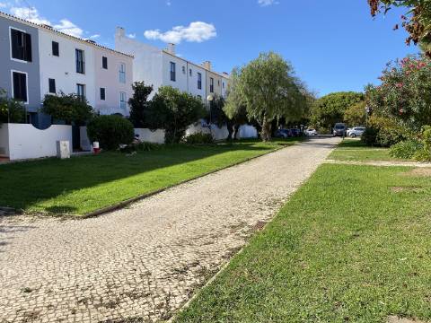 Moradia Geminada V3 - 2min da Marina de Vilamoura