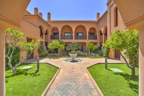 Apartamento Duplex de Luxo com Rooftop Privado no Prestigiado Amendoeira Golf Resort - Alcantarilha