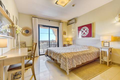 Apartamento Duplex de Luxo com Rooftop Privado no Prestigiado Amendoeira Golf Resort - Alcantarilha