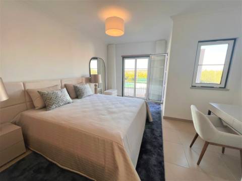 Moradia V2 novos localizada num condominio fechado- Alcantarilha