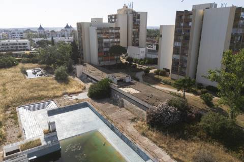 Excelente oportunidade - Terreno comercial, em Vilamoura