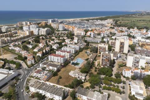 Excelente oportunidade - Terreno comercial, em Vilamoura