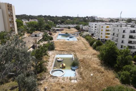 Excelente oportunidade - Terreno comercial, em Vilamoura