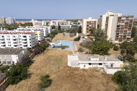 Excelente oportunidade - Terreno comercial, em Vilamoura