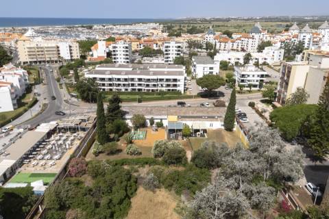 Excelente oportunidade - Terreno comercial, em Vilamoura