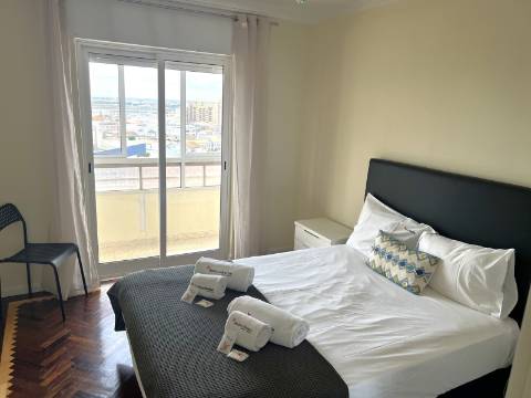Apartamento T5+1 com Vista Mar e Ria Formosa - Centro de Faro
