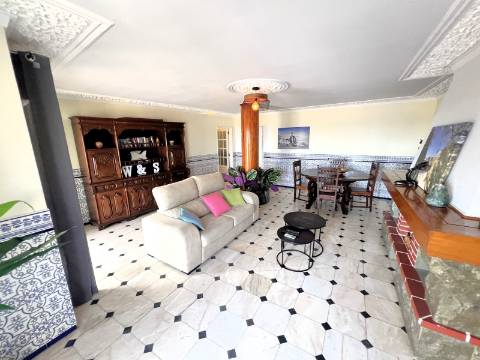 Apartamento T5+1 com Vista Mar e Ria Formosa - Centro de Faro