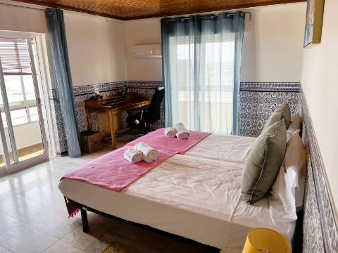 Apartamento T5+1 com Vista Mar e Ria Formosa - Centro de Faro