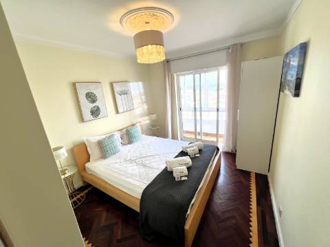 Apartamento T5+1 com Vista Mar e Ria Formosa - Centro de Faro