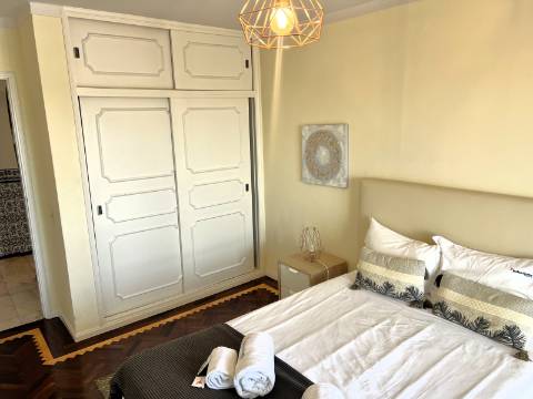 Apartamento T5+1 com Vista Mar e Ria Formosa - Centro de Faro