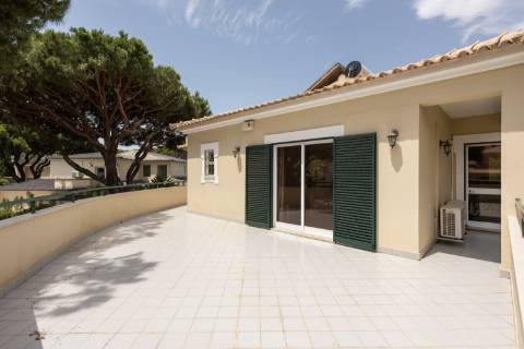 Moradia V5+2, com vista golfe - Vilamoura
