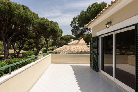 Moradia V5+2, com vista golfe - Vilamoura