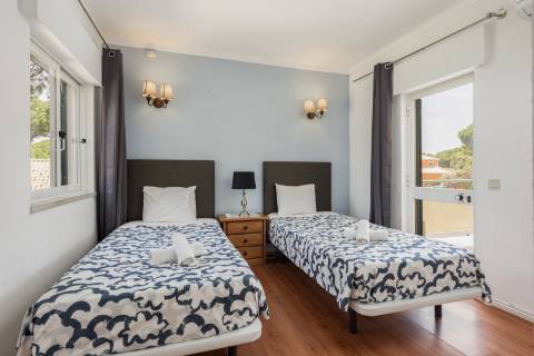 Moradia V5+2, com vista golfe - Vilamoura