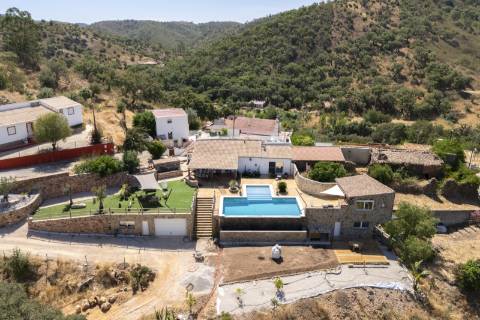 Moradia tradicional V3 - Alte, Algarve