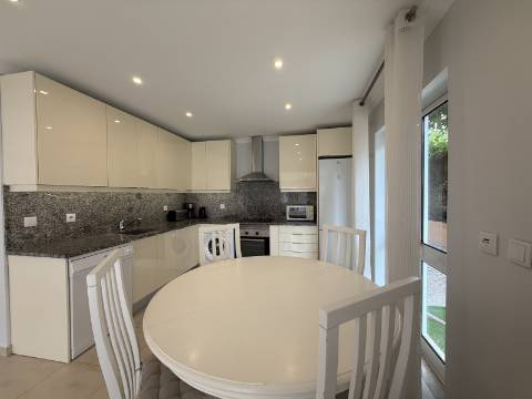 Moradia V4 - Almancil, arrendamento anual