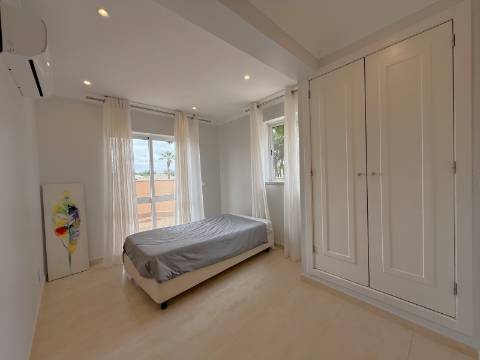 Moradia V4 - Almancil, arrendamento anual