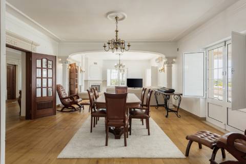 Moradia V5 - Vista Mar com Piscina e 12.710m² de Privacidade em Loulé