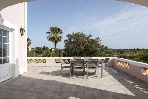 Moradia V5 - Vista Mar com Piscina e 12.710m² de Privacidade em Loulé