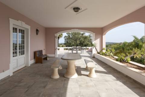 Moradia V5 - Vista Mar com Piscina e 12.710m² de Privacidade em Loulé