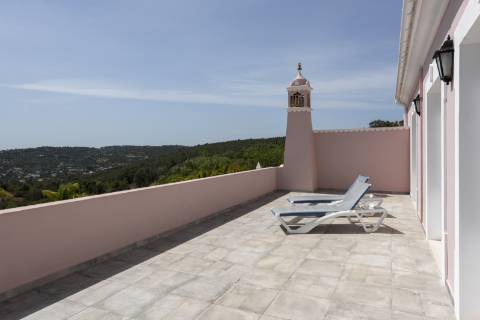 Moradia V5 - Vista Mar com Piscina e 12.710m² de Privacidade em Loulé