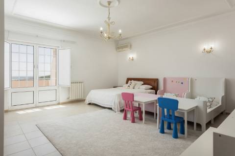 Moradia V5 - Vista Mar com Piscina e 12.710m² de Privacidade em Loulé