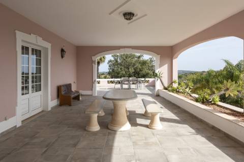 Moradia V5 - Vista Mar com Piscina e 12.710m² de Privacidade em Loulé