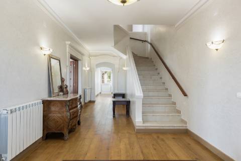 Moradia V5 - Vista Mar com Piscina e 12.710m² de Privacidade em Loulé