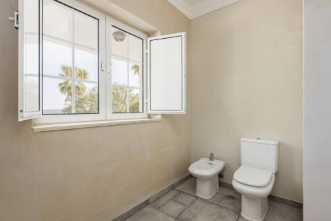 Moradia V5 - Vista Mar com Piscina e 12.710m² de Privacidade em Loulé