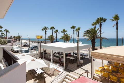 Apartamento T3 - Frente mar, Quarteira