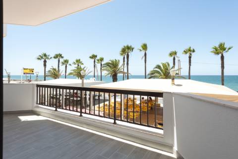 Apartamento T3 - Frente mar, Quarteira