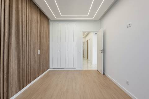 Apartamento T3 - Frente mar, Quarteira