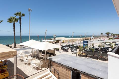 Apartamento T3 - Frente mar, Quarteira