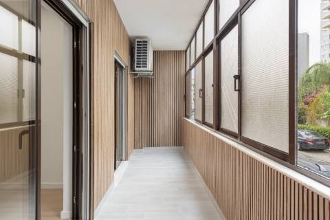 Apartamento T3 - Frente mar, Quarteira