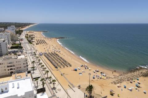Apartamento T3 - Frente mar, Quarteira