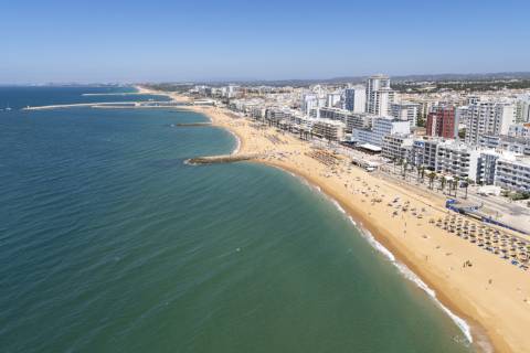 Apartamento T3 - Frente mar, Quarteira