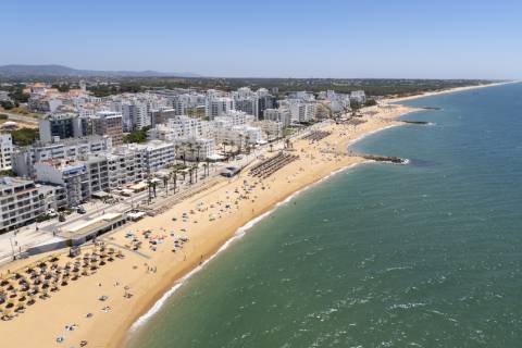 Apartamento T3 - Frente mar, Quarteira