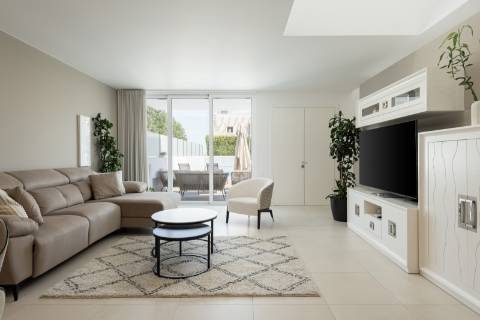 Moradia renovada V3 +1 com piscina privada - Branqueira