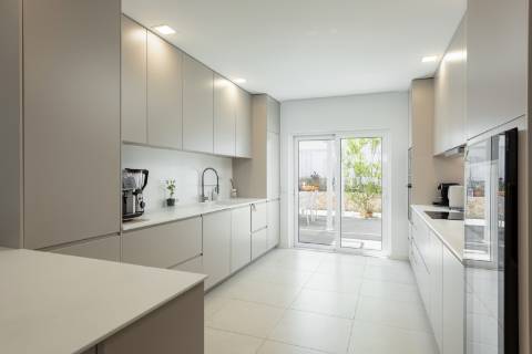 Moradia renovada V3 +1 com piscina privada - Branqueira