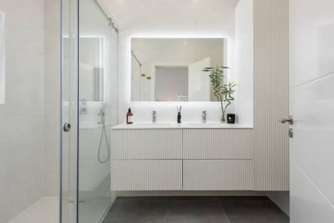 Moradia renovada V3 +1 com piscina privada - Branqueira